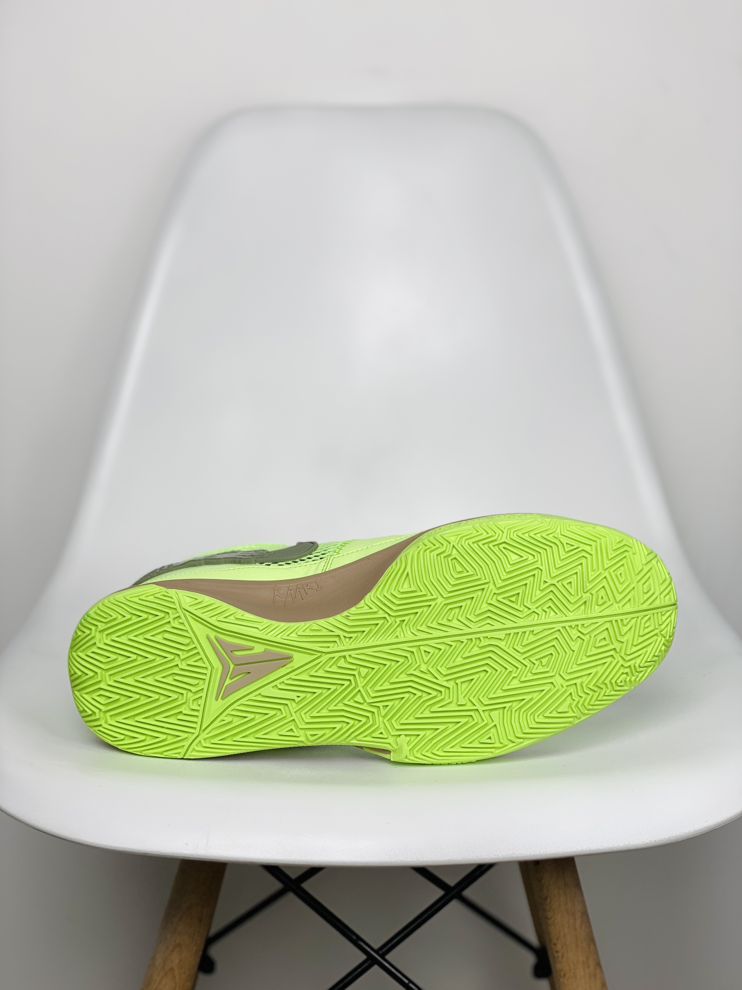  滅世 莫兰特 1代  Nike Zoom JA1 低筒 前後氣墊 耐磨透氣 實戰籃球鞋 波鞋 球鞋 男鞋 波鞋 青蜂侠 万圣节 FD6565-300