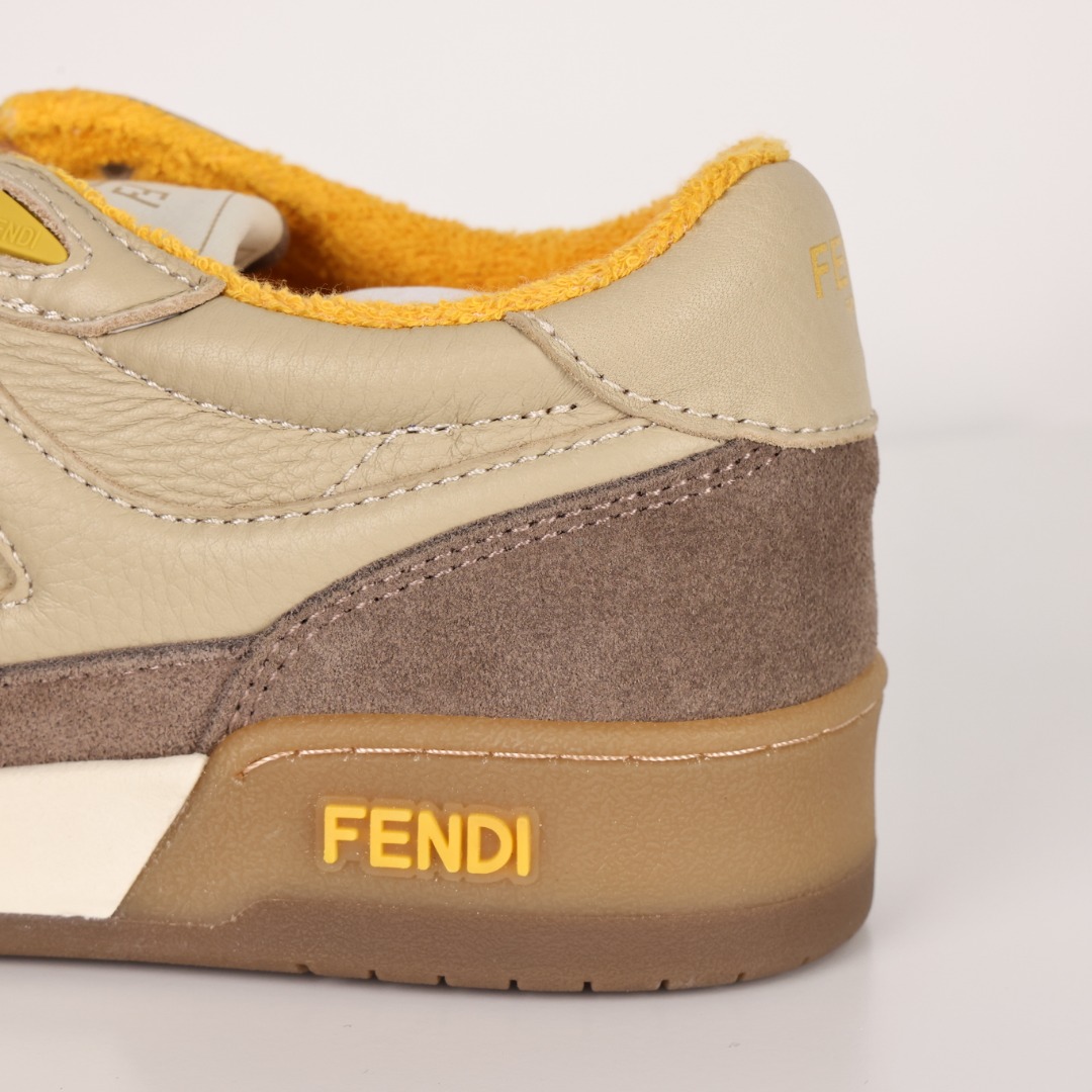FENDI芬迪 Match 低筒 拼接 复古百搭 时尚板鞋 平底 休闲鞋 男女同款 棕黄
