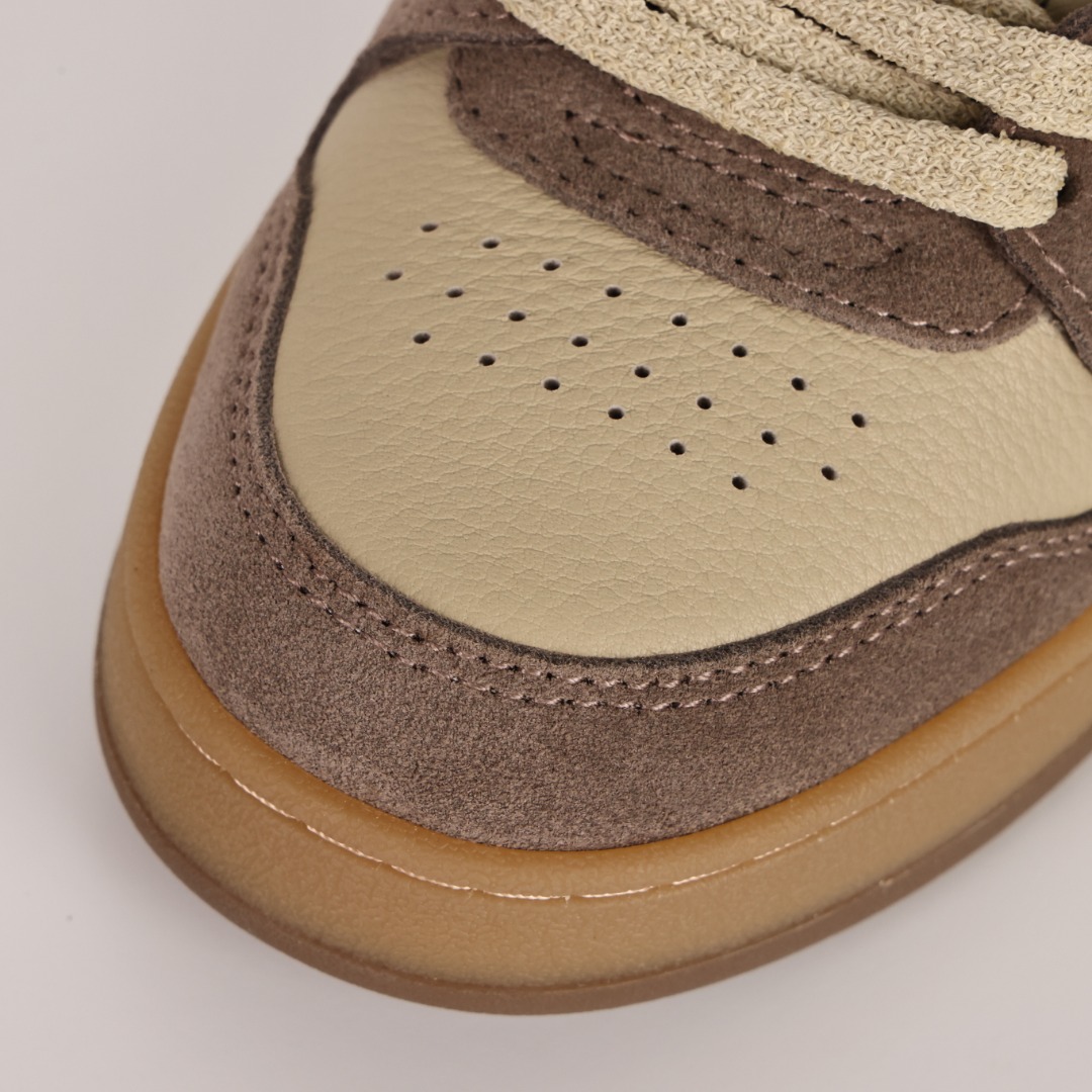 FENDI芬迪 Match 低筒 拼接 复古百搭 时尚板鞋 平底 休闲鞋 男女同款 棕黄