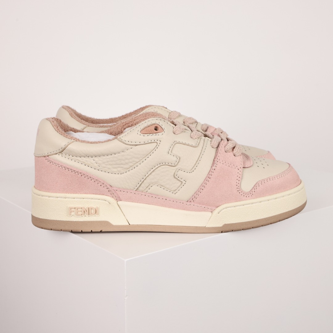  FENDI芬迪 Match 低筒 拼接 复古百搭 时尚板鞋 平底 休闲鞋 男女同款 白粉