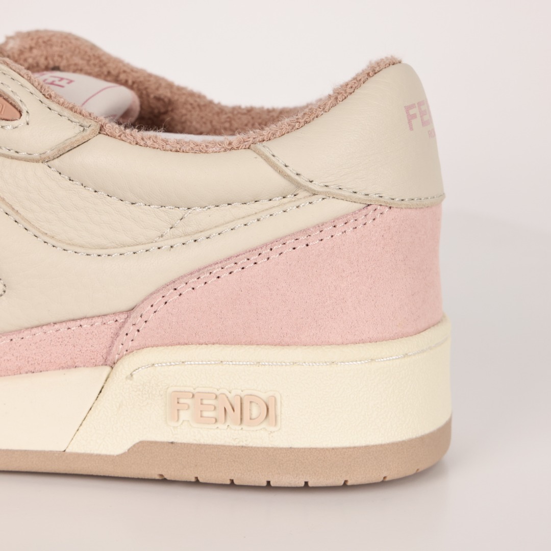  FENDI芬迪 Match 低筒 拼接 复古百搭 时尚板鞋 平底 休闲鞋 男女同款 白粉