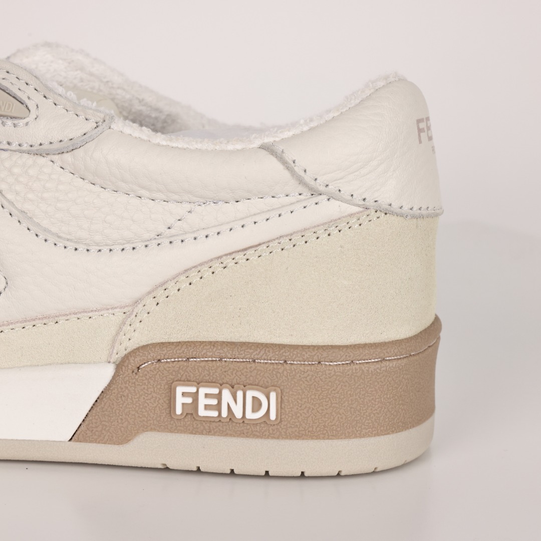  FENDI芬迪 Match 低筒 拼接 复古百搭 时尚板鞋 平底 休闲鞋 男女同款 白色