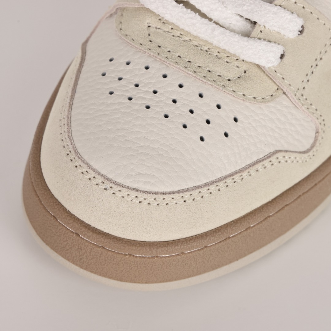  FENDI芬迪 Match 低筒 拼接 复古百搭 时尚板鞋 平底 休闲鞋 男女同款 白色