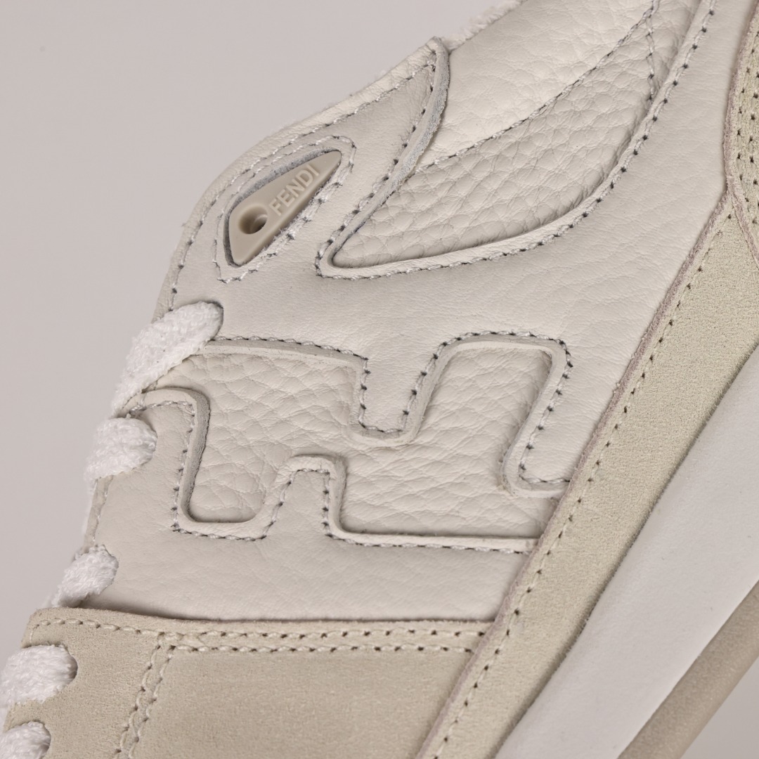  FENDI芬迪 Match 低筒 拼接 复古百搭 时尚板鞋 平底 休闲鞋 男女同款 白色