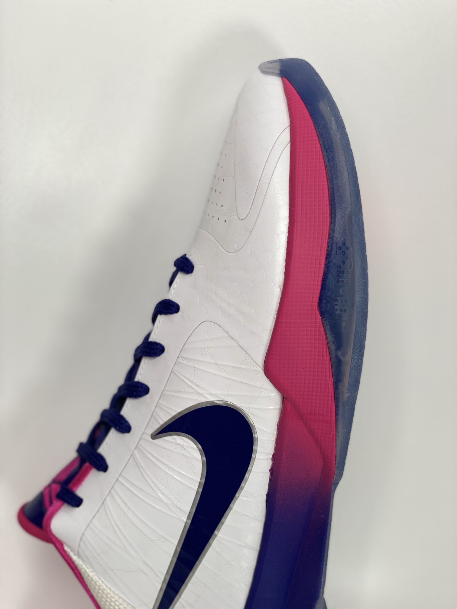 到货后不可临时取消退换 H12 KOBE5 Kay Yow 低筒 前掌气垫 球鞋 籃球鞋 實戰鞋  真碳板 男鞋 乳腺癌 CW2210-100