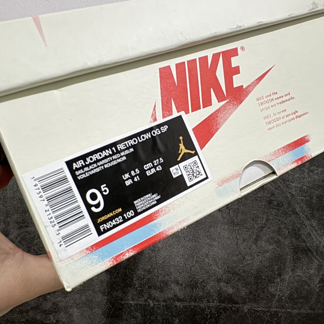 Trophy Room  Air Jordan 1 Low OG AJ1  Away 低筒 织物 皮革 板鞋 休闲鞋 男鞋 女鞋 波鞋  白黑红 FN0432-100