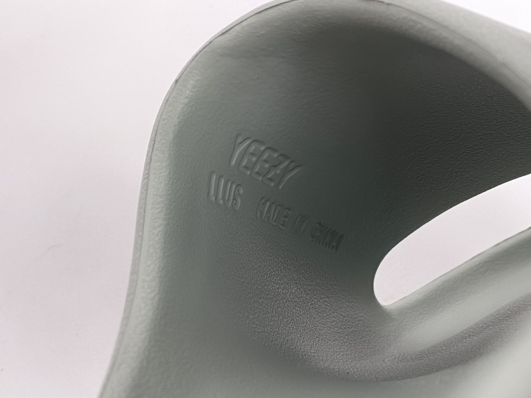  originals Yeezy Slide Resin   室外 室内拖鞋 沙滩鞋 男鞋 女鞋  海盐配色 ID5480