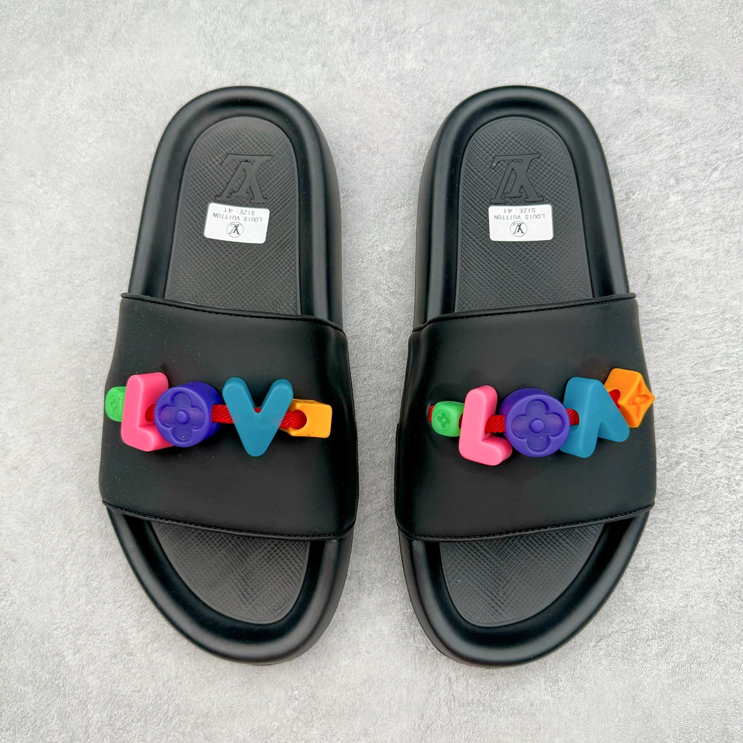  LV拖鞋 Louis Vuitton 路易威登  浮雕 压纹  户外 时尚凉拖 室内外 休闲鞋  六色