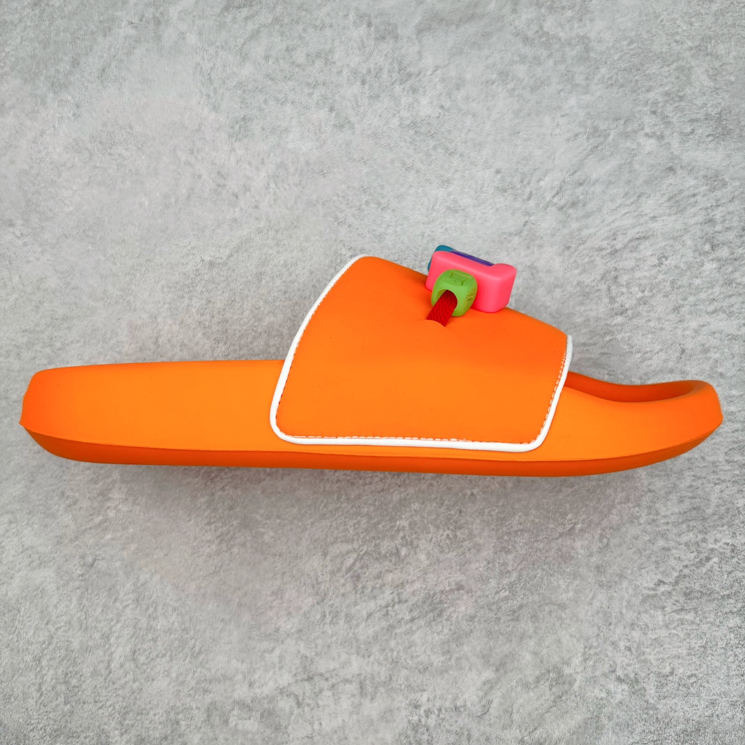  LV拖鞋 Louis Vuitton 路易威登  浮雕 压纹  户外 时尚凉拖 室内外 休闲鞋  六色