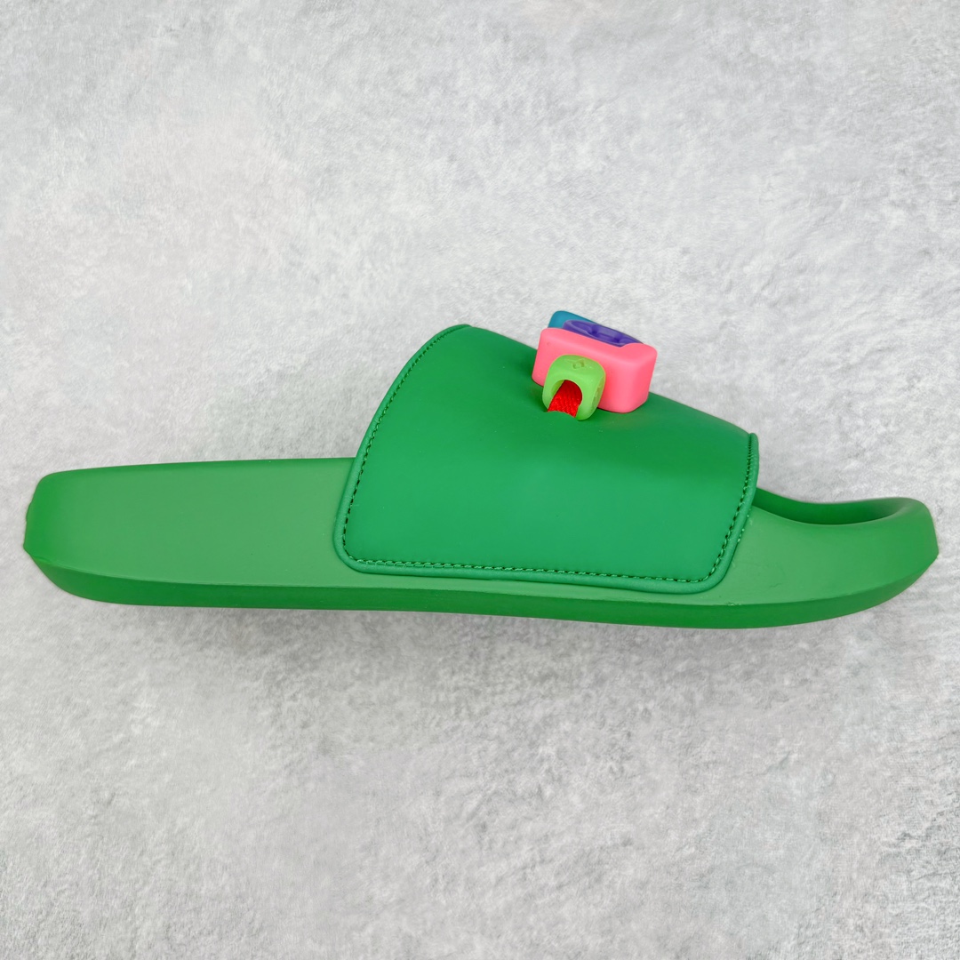  LV拖鞋 Louis Vuitton 路易威登  浮雕 压纹  户外 时尚凉拖 室内外 休闲鞋  六色