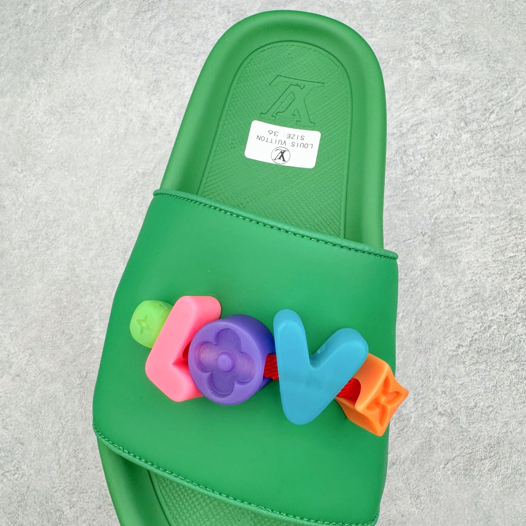  LV拖鞋 Louis Vuitton 路易威登  浮雕 压纹  户外 时尚凉拖 室内外 休闲鞋  六色