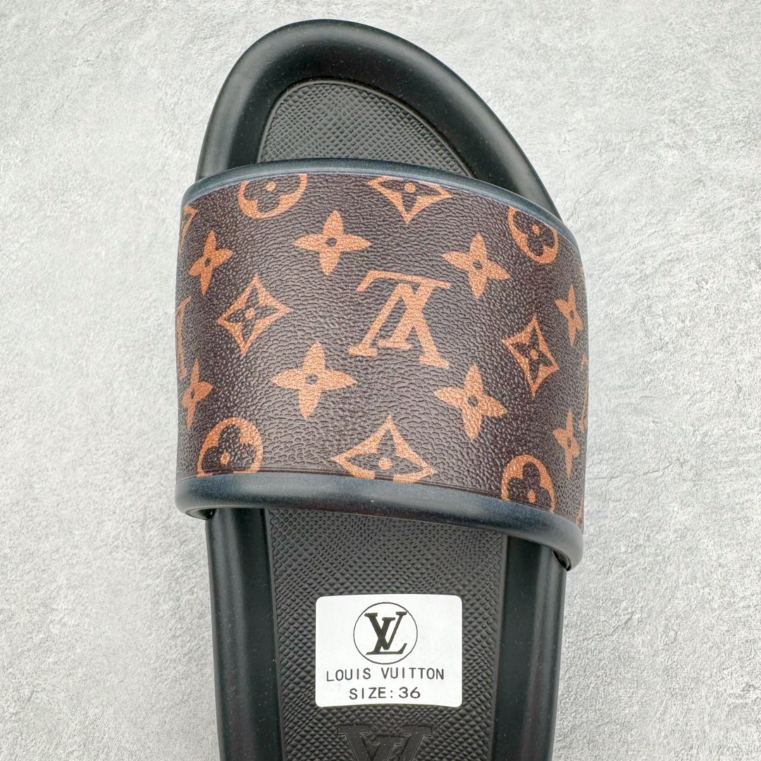  LV拖鞋 Louis Vuitton 路易威登  浮雕 压纹  户外 时尚凉拖 室内外 休闲鞋  六色