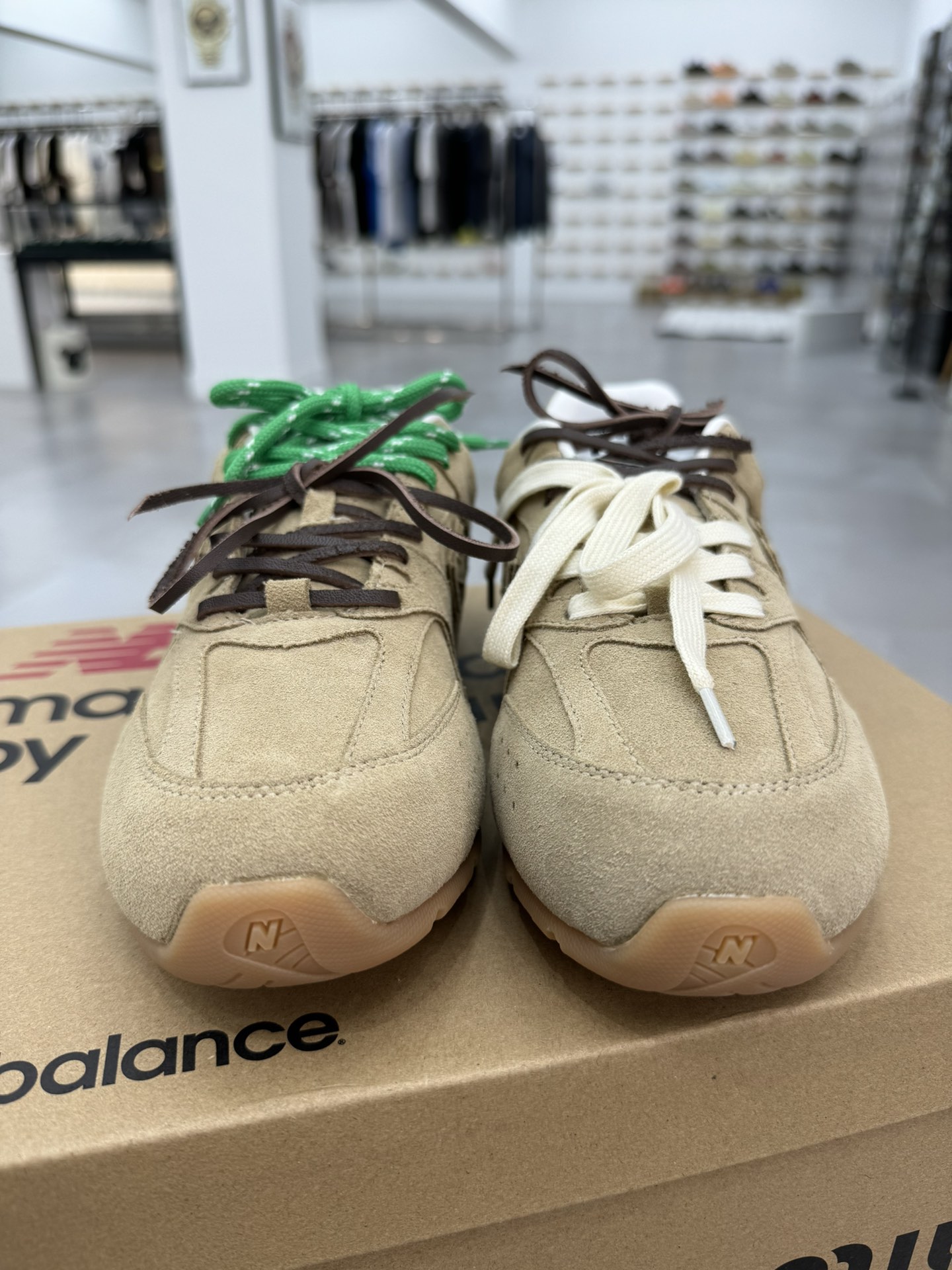  Miumiu x New Balance 缪缪 NB530 低筒 平底 复古跑鞋 休闲鞋 板鞋 运动鞋  男鞋 女鞋 波鞋 米棕色 5E165E_Z5O_F0379_F_D005