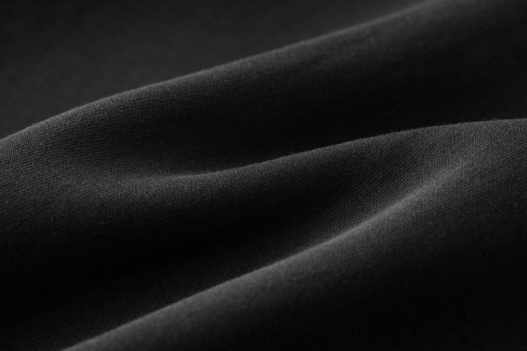 PRADA 普拉达 纯色拼接尼龙大口袋 工装裤 裤子 短裤 黑色 