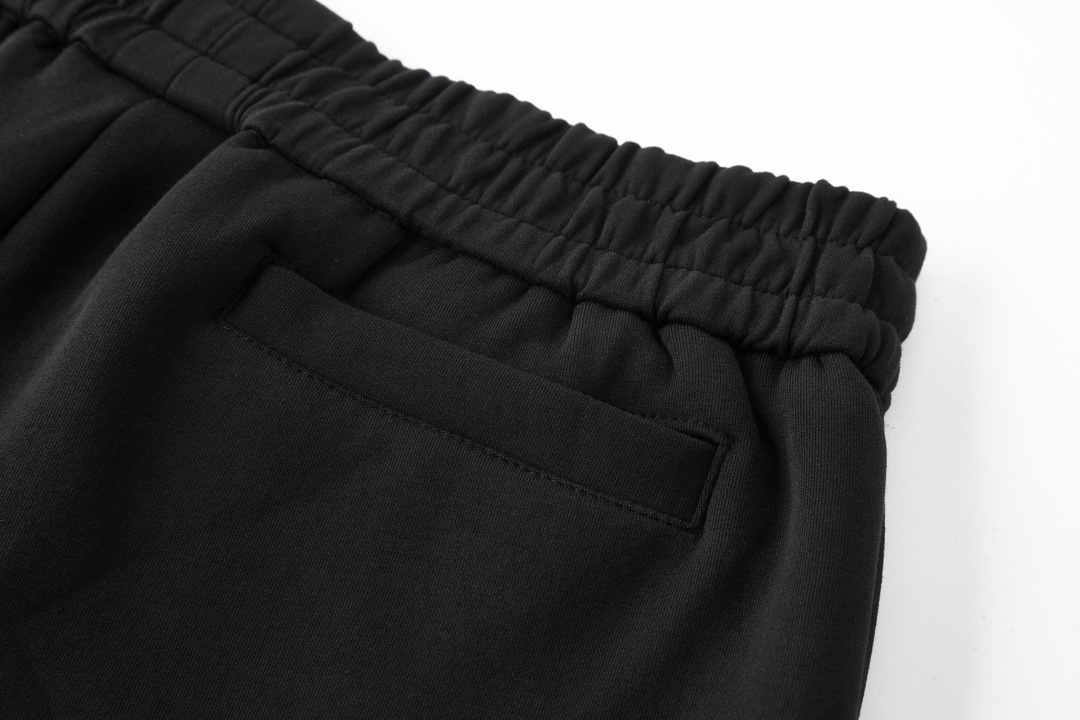 PRADA 普拉达 纯色拼接尼龙大口袋 工装裤 裤子 短裤 黑色 