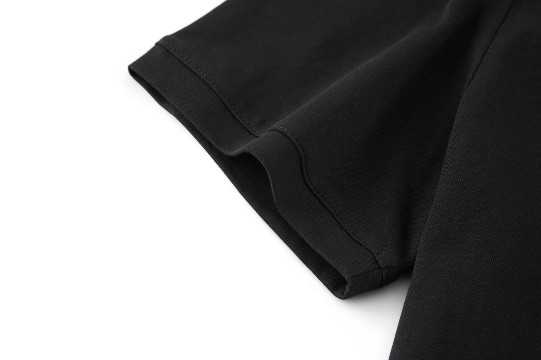 FENDI 芬迪 纯色logo刺绣胸标 T恤 短袖 上衣 夏款 黑色 FY0894A9RLF0QA1