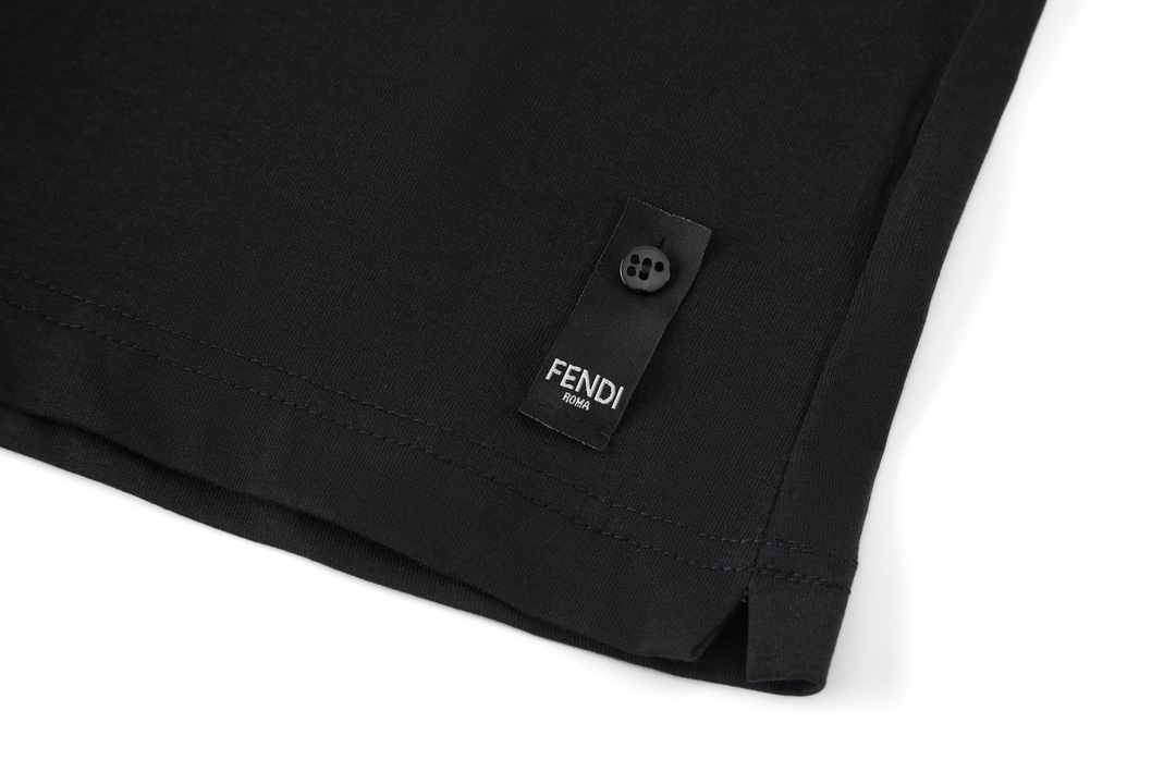 FENDI 芬迪 纯色logo刺绣胸标 T恤 短袖 上衣 夏款 黑色 FY0894A9RLF0QA1