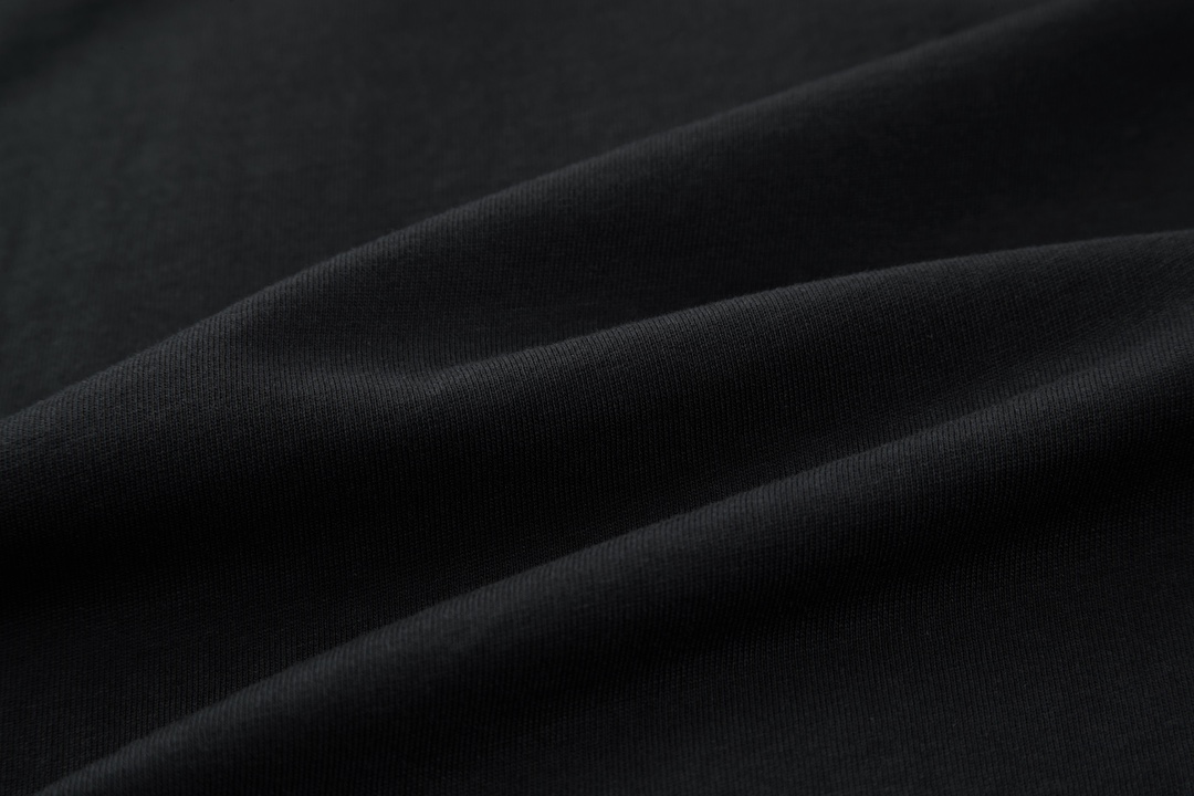 FENDI 芬迪 纯色logo刺绣胸标 T恤 短袖 上衣 夏款 黑色 FY0894A9RLF0QA1