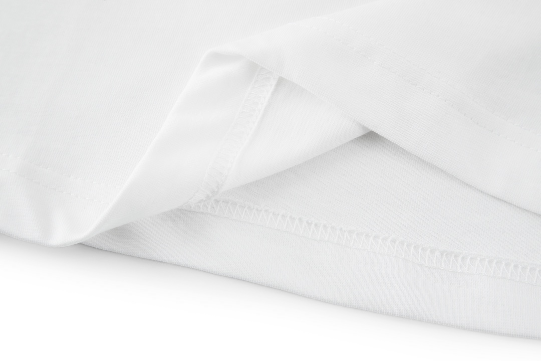 FENDI 芬迪 纯色logo刺绣胸标 T恤 短袖 上衣 夏款 白色 FY0894A9RLF0QA1