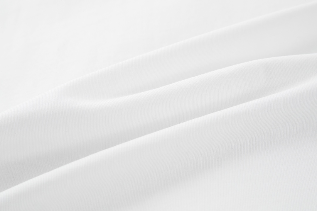 FENDI 芬迪 纯色logo刺绣胸标 T恤 短袖 上衣 夏款 白色 FY0894A9RLF0QA1