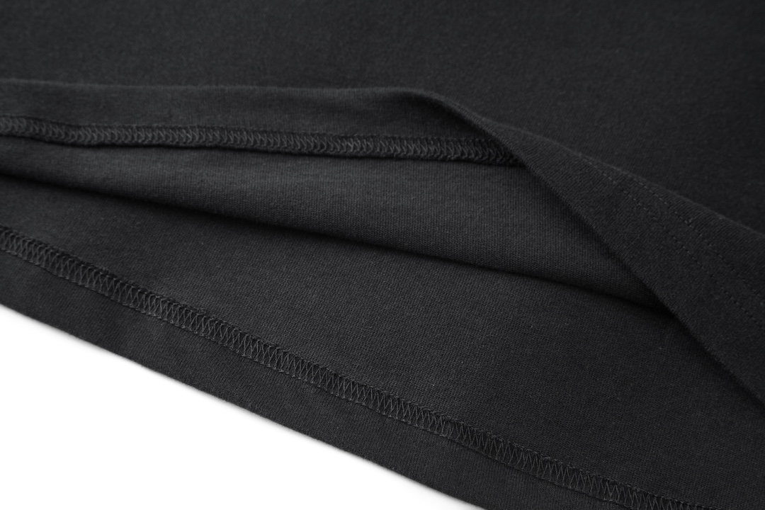 Balenciaga 巴黎世家 爱心WiFi字母logo印花短袖 T 恤 圆领 夏季 黑色 764235TQVK21576