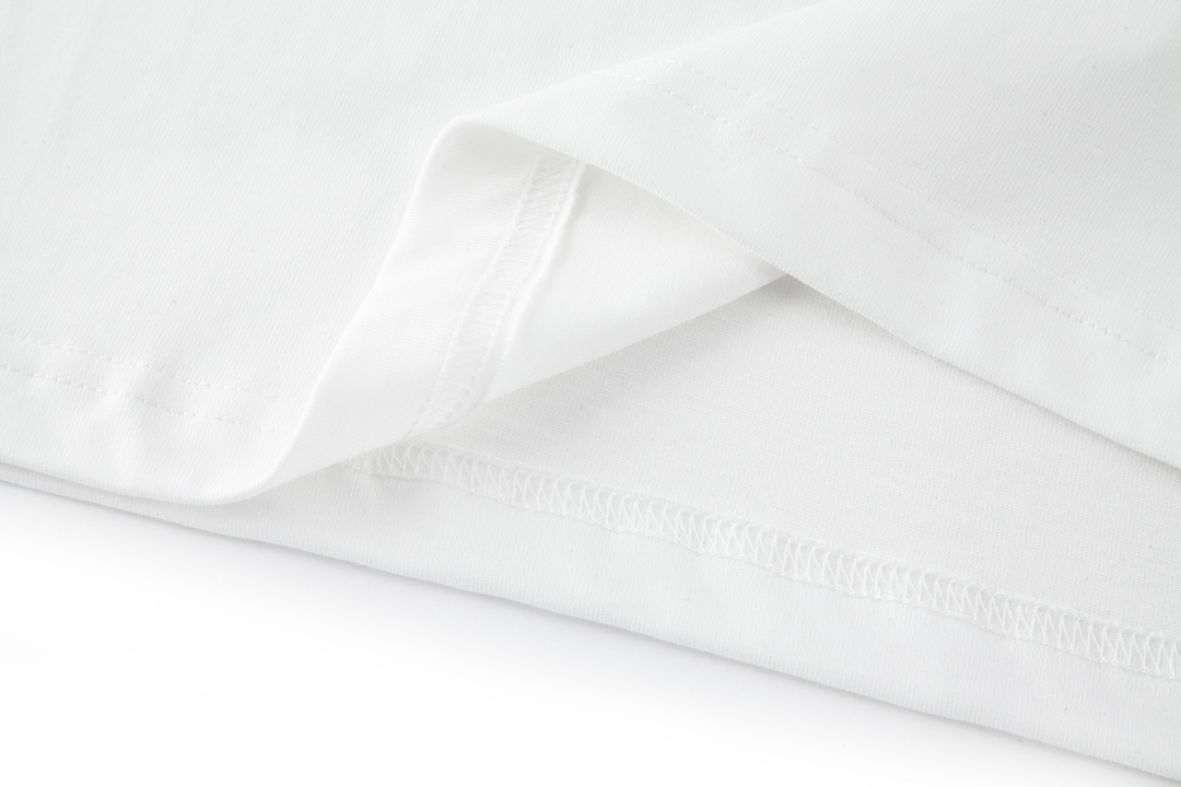 Balenciaga 巴黎世家 爱心WiFi字母logo印花短袖 T 恤 圆领 夏季 白色  764235TQVK23307