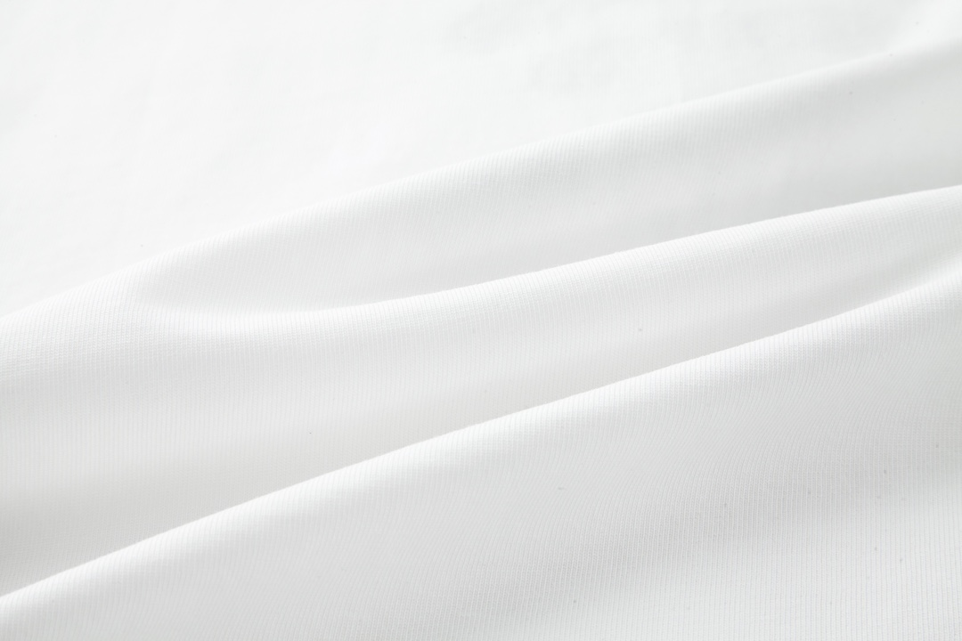 Balenciaga 巴黎世家 爱心WiFi字母logo印花短袖 T 恤 圆领 夏季 白色  764235TQVK23307