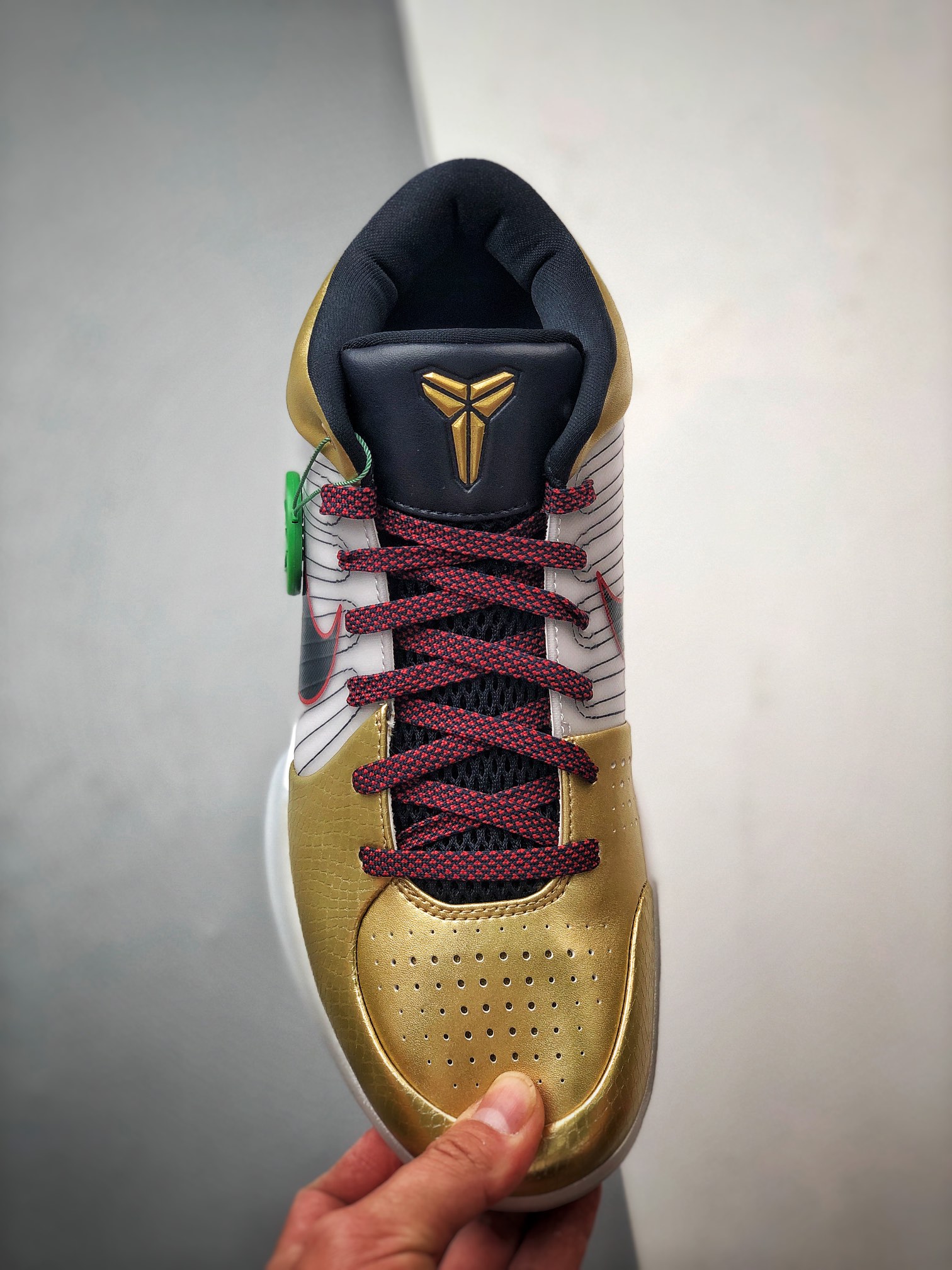  S2外贸 Zoom Kobe4 Protro Gold Mdeal 科比 4  低筒  前掌泡棉 後掌氣墊 篮球鞋 实战鞋 球鞋 男鞋  波鞋  白金 FQ3544-100