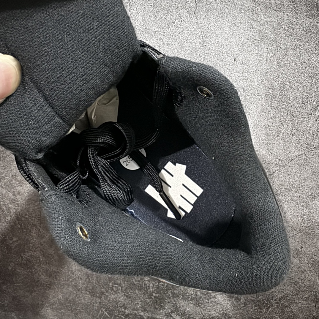 新版 OG Undefeated KOBE4  Protro  科比 4  黑色 低筒 篮球鞋 实战鞋 球鞋 男鞋  波鞋 漆皮黑 CQ3869-001