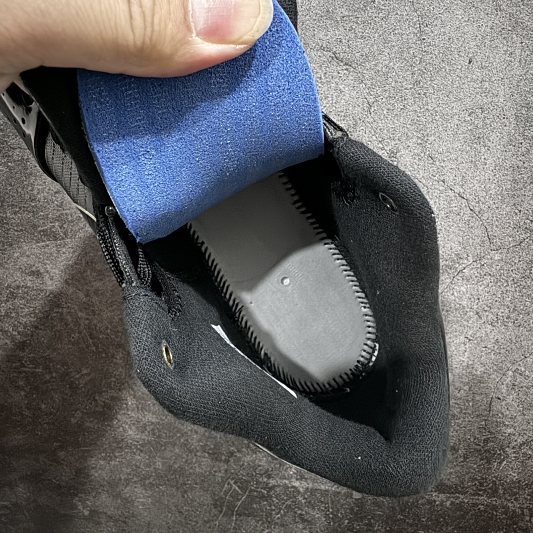 新版 OG Undefeated KOBE4  Protro  科比 4  黑色 低筒 篮球鞋 实战鞋 球鞋 男鞋  波鞋 漆皮黑 CQ3869-001