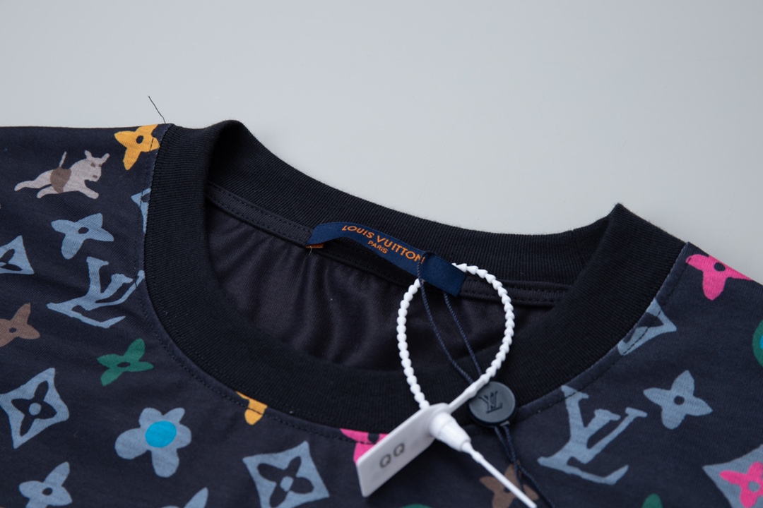  LOUIS VUITTON TYLER 小狗满印LOGO  路易威登 LV  短袖 圆领 T 恤 上衣 夏款  蓝色