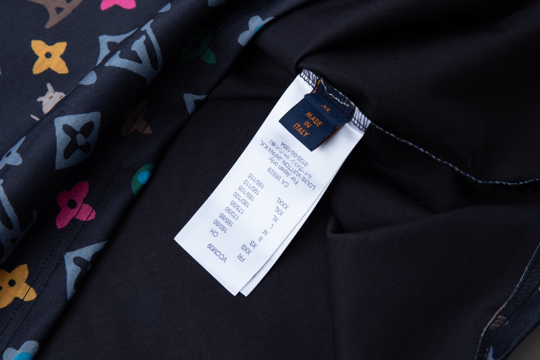  LOUIS VUITTON TYLER 小狗满印LOGO  路易威登 LV  短袖 圆领 T 恤 上衣 夏款  蓝色