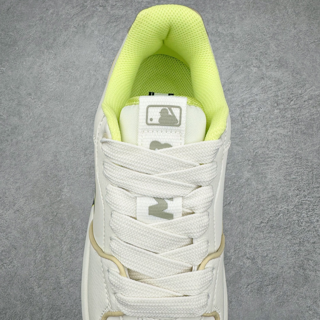  MLB 纽约洋基队  低筒 厚底 老爹鞋 防滑减震耐磨 板鞋 休闲鞋 男鞋 女鞋 波鞋 白黄  3ASXCA12N-50BGS