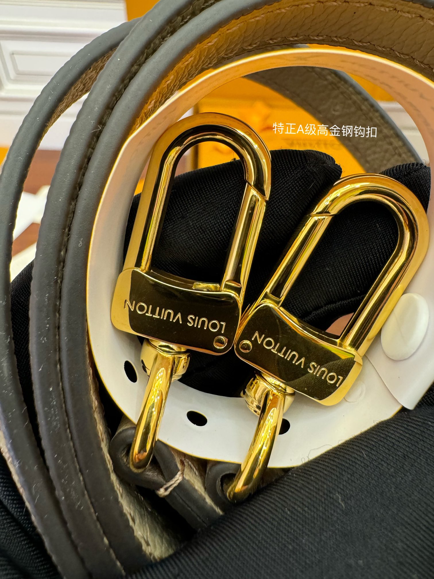  LOUIS VUITTON 路易威登 Speedy Nano可拆卸 可调节  压花图案 牛皮革 斜挎包 单肩包 手提包 超迷你 奶油色 M82890