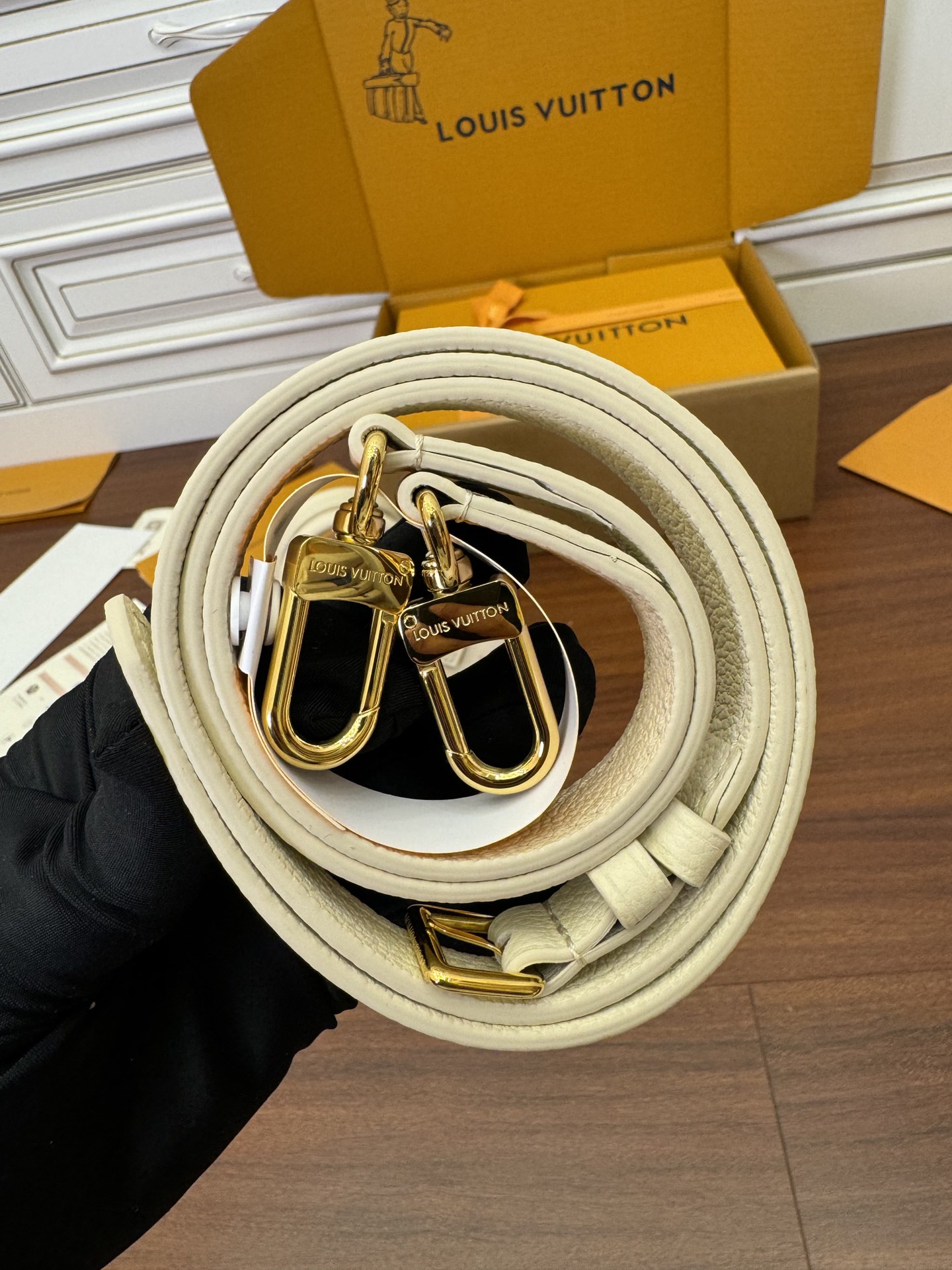 特级  LOUIS VUITTON 路易威登 Speedy Nano可拆卸 可调节  压花图案 牛皮革 斜挎包 单肩包 手提包 超迷你 粉色 M81913