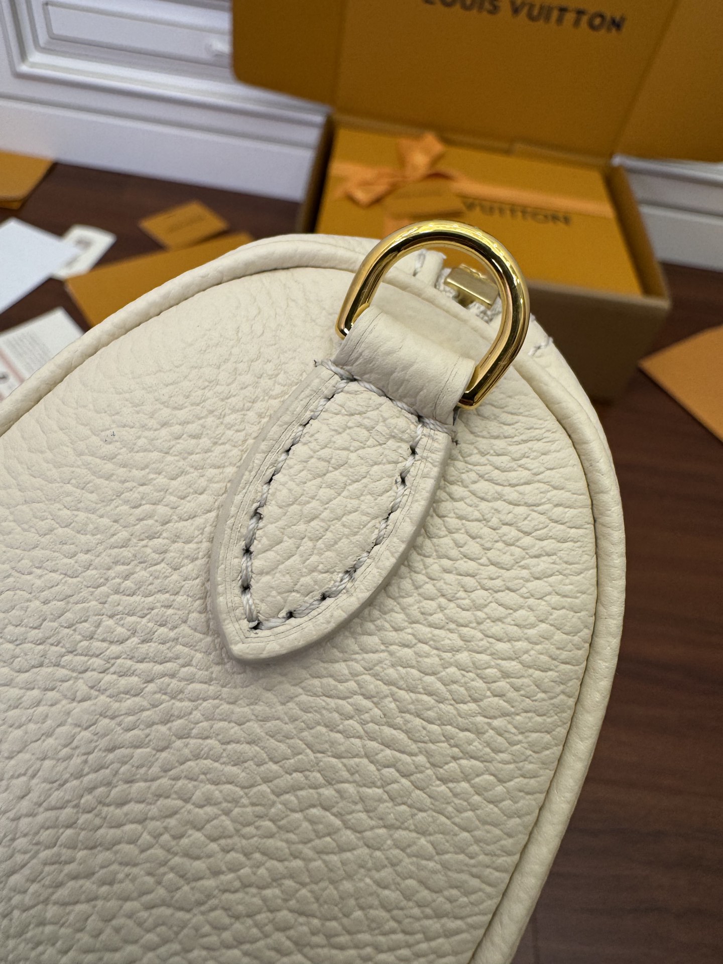 特级  LOUIS VUITTON 路易威登 Speedy Nano可拆卸 可调节  压花图案 牛皮革 斜挎包 单肩包 手提包 超迷你 粉色 M81913