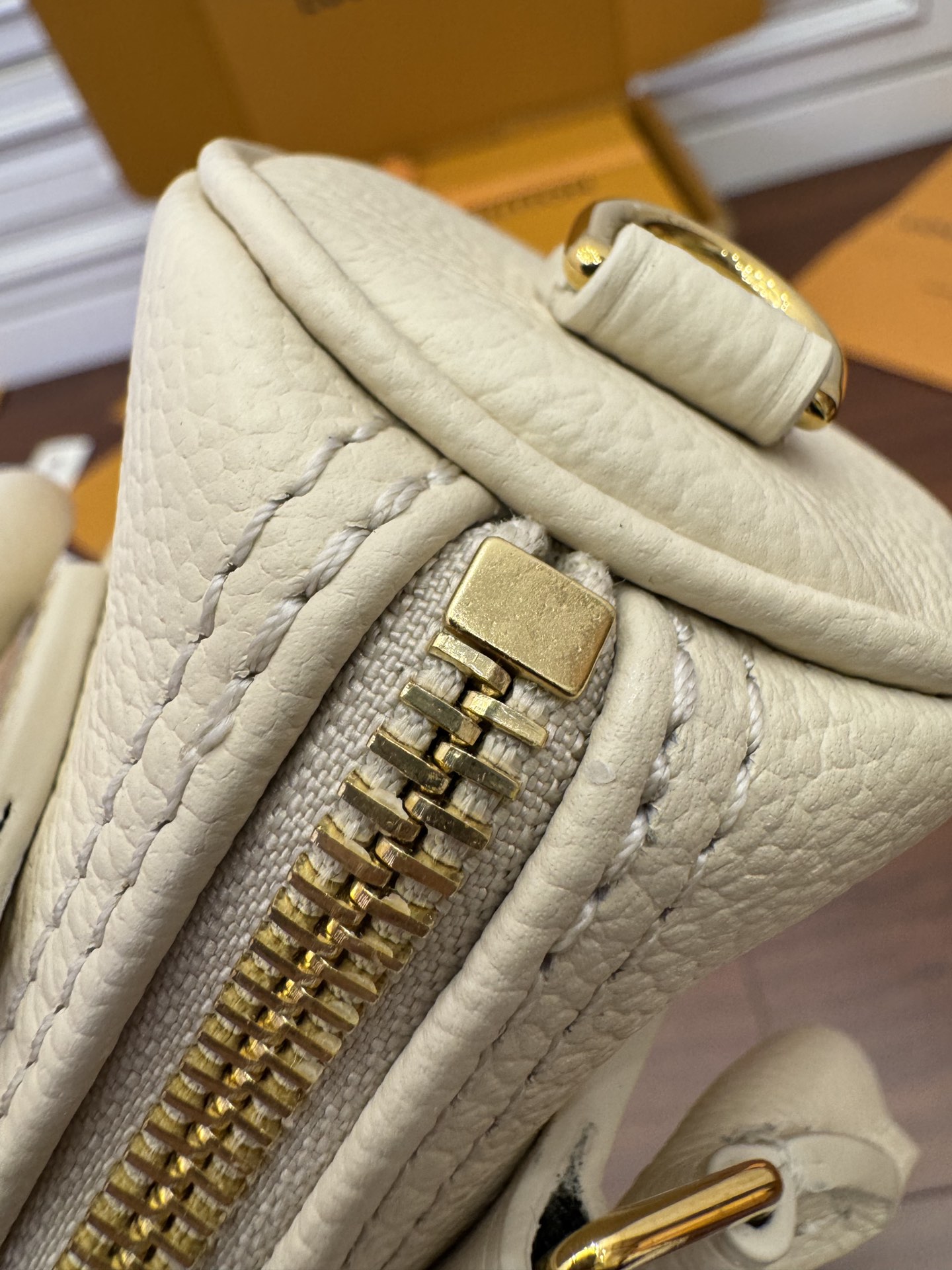 特级  LOUIS VUITTON 路易威登 Speedy Nano可拆卸 可调节  压花图案 牛皮革 斜挎包 单肩包 手提包 超迷你 粉色 M81913