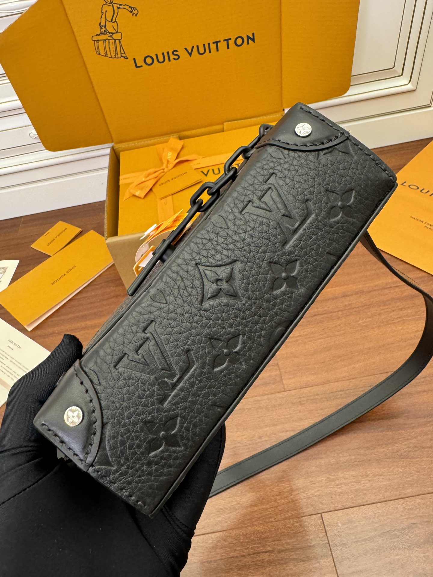 特级  LOUIS VUITTON 路易威登 Steamer老花 锁扣 压纹  牛皮革 斜挎包 单肩包 手提包 迷你 黑色 M81746