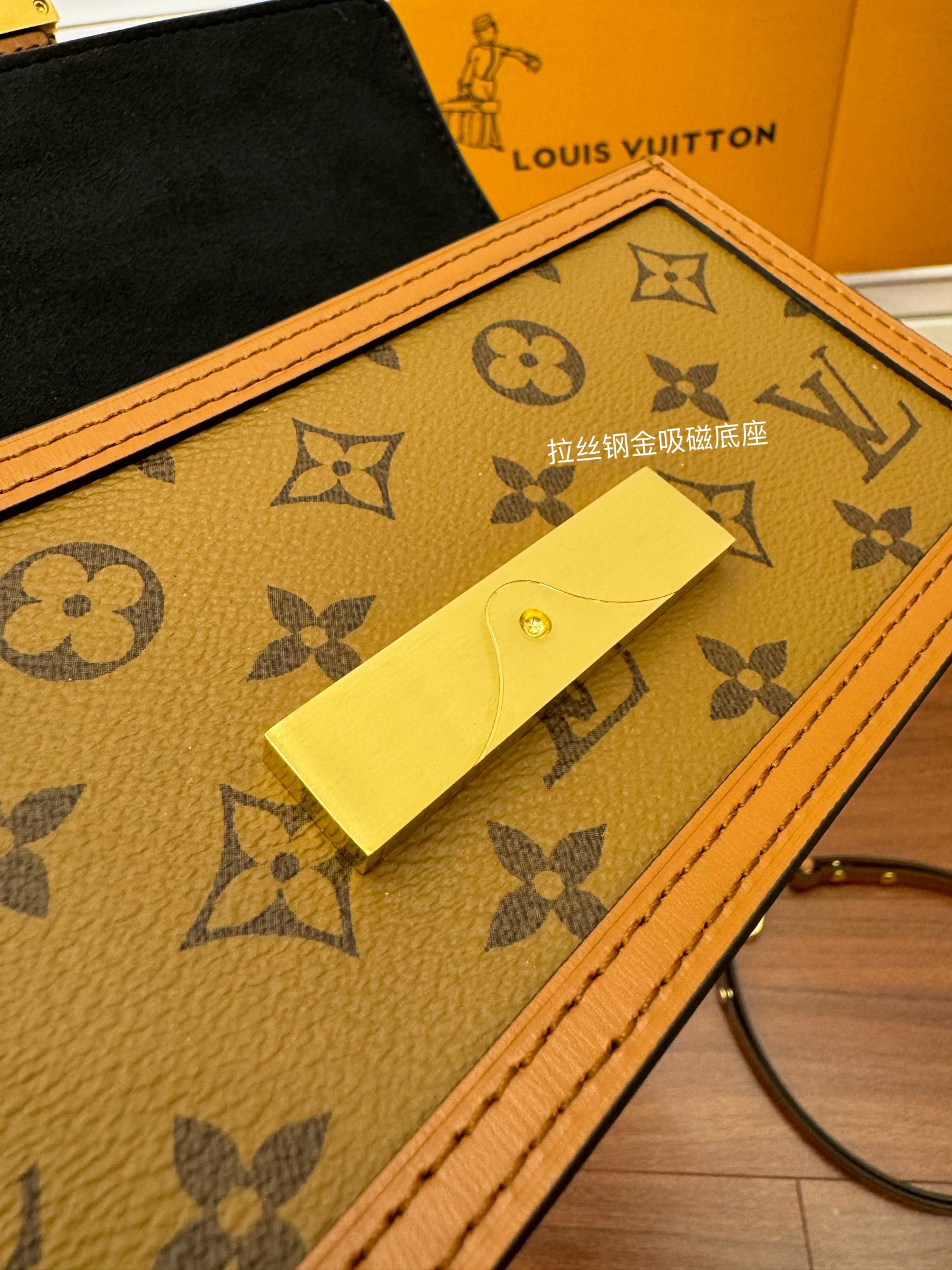  特级  LOUIS VUITTON 路易威登 Dauphine EAST WEST   牛皮革 斜挎包 单肩包 手提包 棕色 M46757