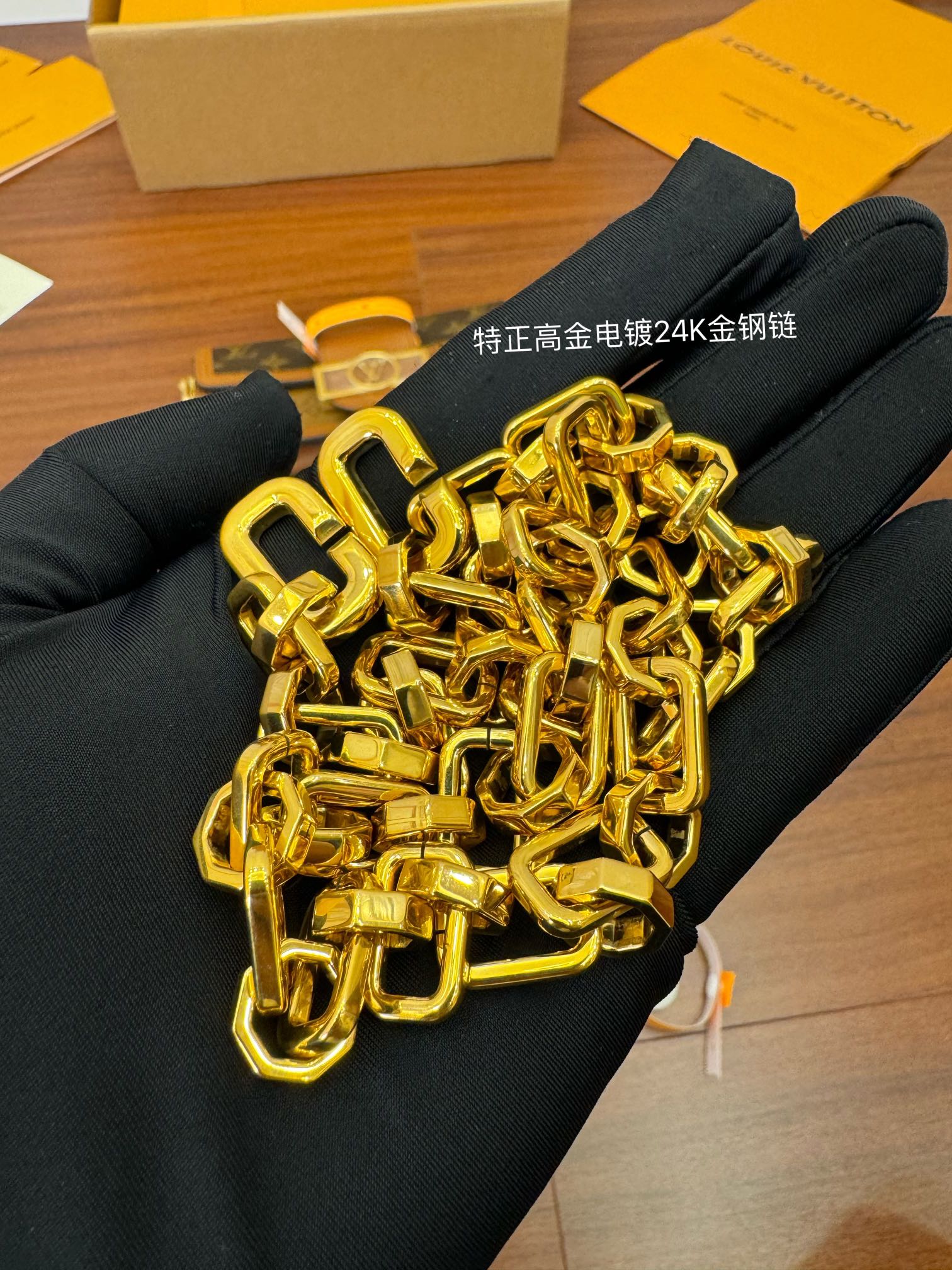  特级  LOUIS VUITTON 路易威登 Dauphine EAST WEST   牛皮革 斜挎包 单肩包 手提包 棕色 M46757