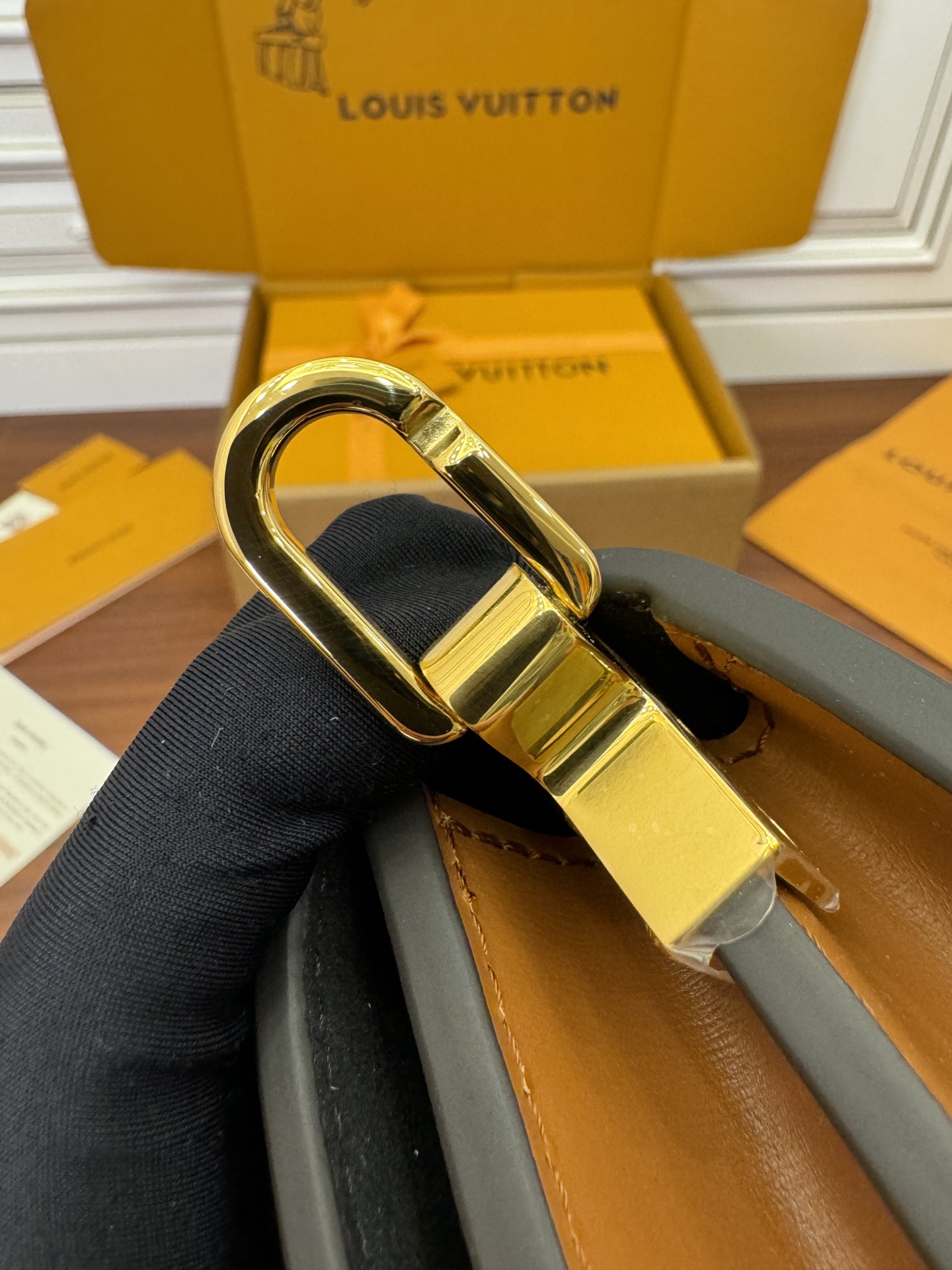  特级  LOUIS VUITTON 路易威登 Dauphine EAST WEST   牛皮革 斜挎包 单肩包 手提包 棕色 M46757