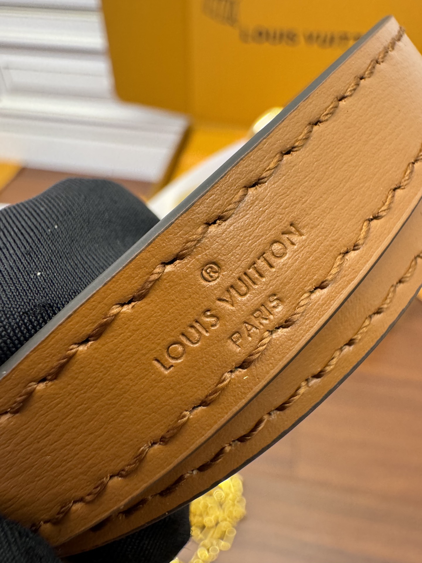  特级  LOUIS VUITTON 路易威登 Dauphine EAST WEST   牛皮革 斜挎包 单肩包 手提包 棕色 M46757