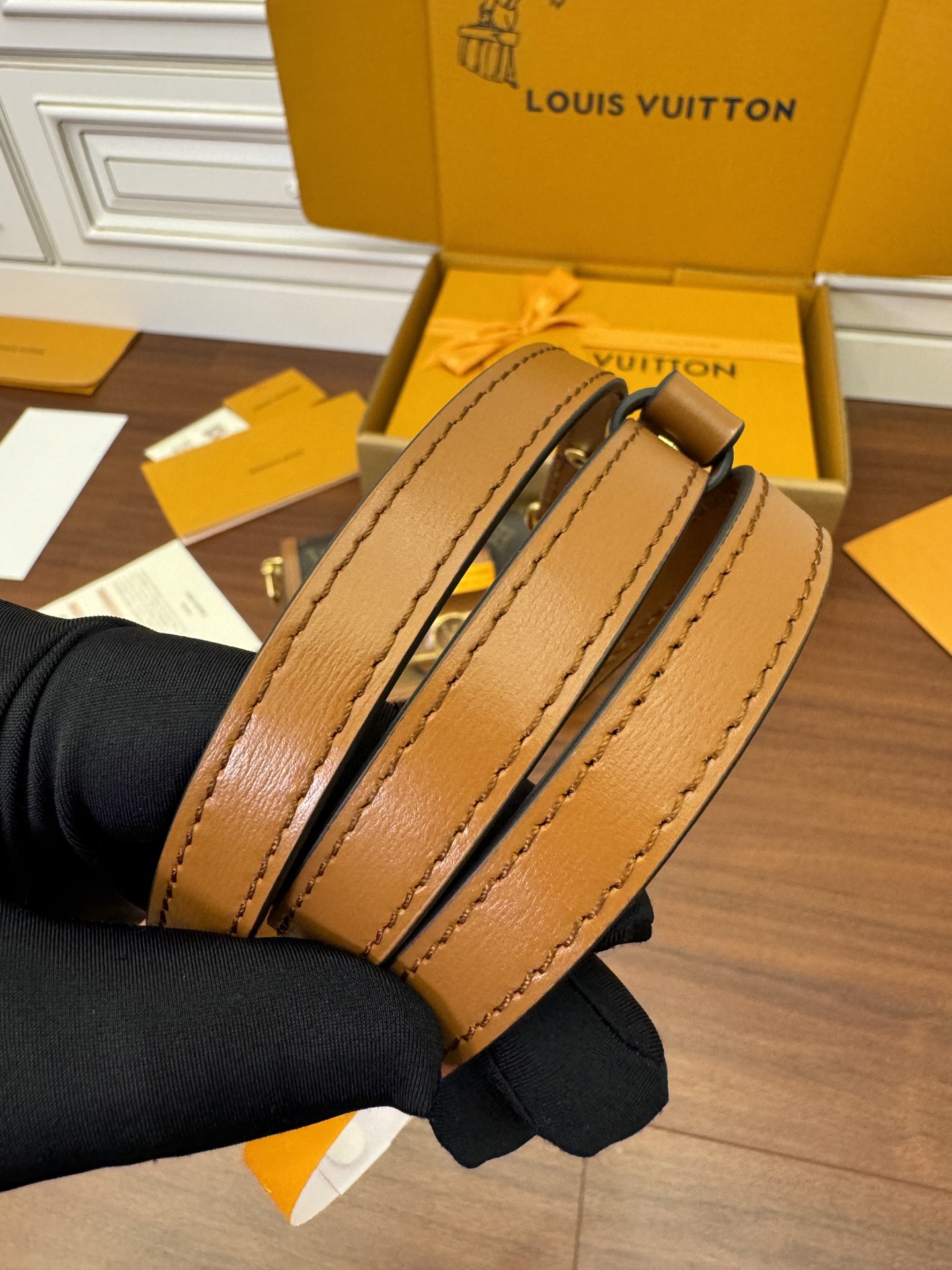  特级  LOUIS VUITTON 路易威登 Dauphine EAST WEST   牛皮革 斜挎包 单肩包 手提包 棕色 M46757