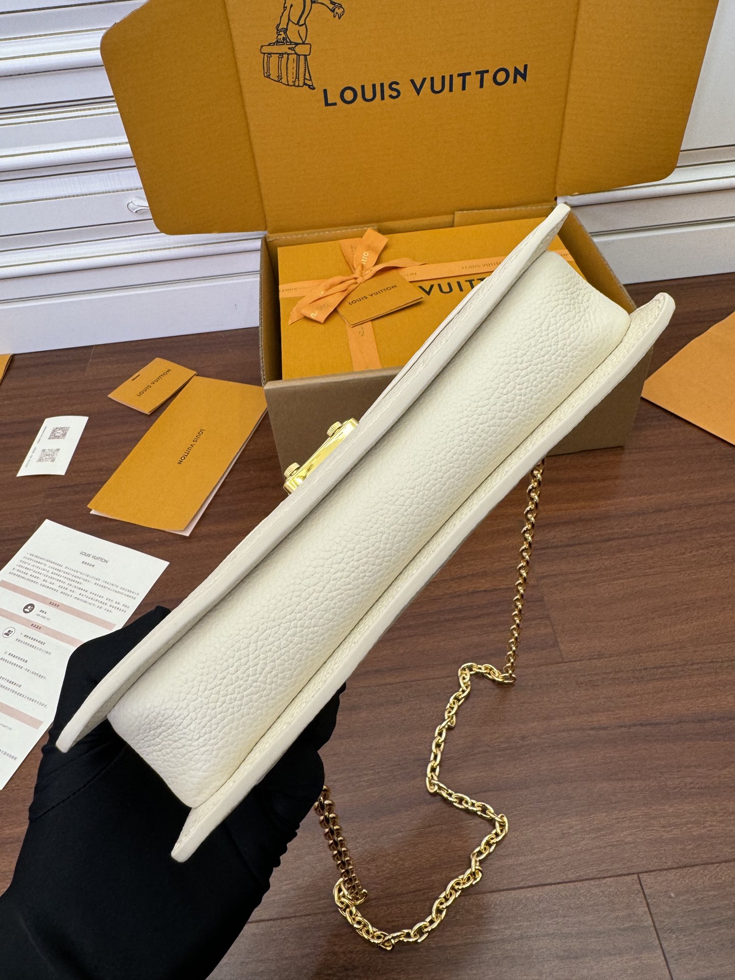 特级  LOUIS VUITTON 路易威登 Wallet On Chain Metis 可拆卸链条Slock 压纹粒面 牛皮革 斜挎包 单肩包 手提包 奶白色 M82836