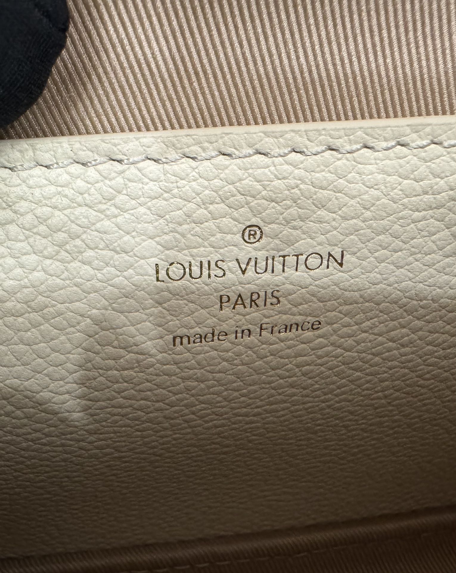 特级  LOUIS VUITTON 路易威登 Wallet On Chain Metis 可拆卸链条Slock 压纹粒面 牛皮革 斜挎包 单肩包 手提包 奶白色 M82836