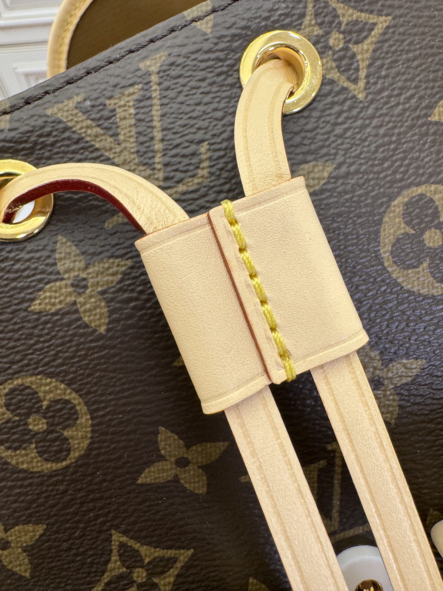  特级  LOUIS VUITTON 路易威登 EXCURSION 可拆卸链条 抽绳开合 压花  牛皮革 斜挎包 单肩包 双肩包 手提包 小号 棕色 M46932