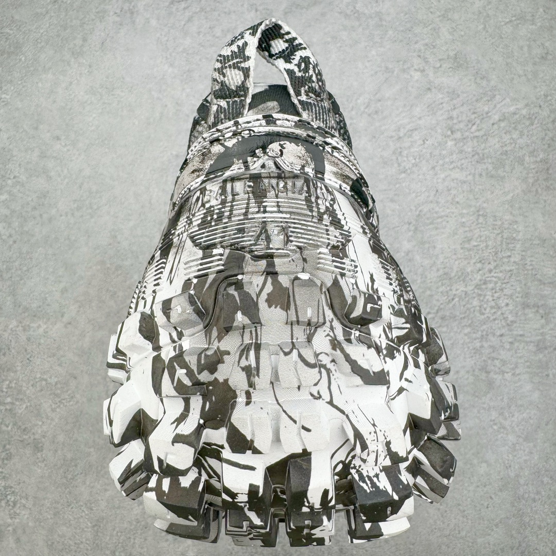  Balenciaga 巴黎世家 Defender 时尚 复古做旧 轮胎鞋 老爹鞋 波鞋 男鞋 女鞋 鞋面穿环 涂鸦黑白   685613W2RG19010