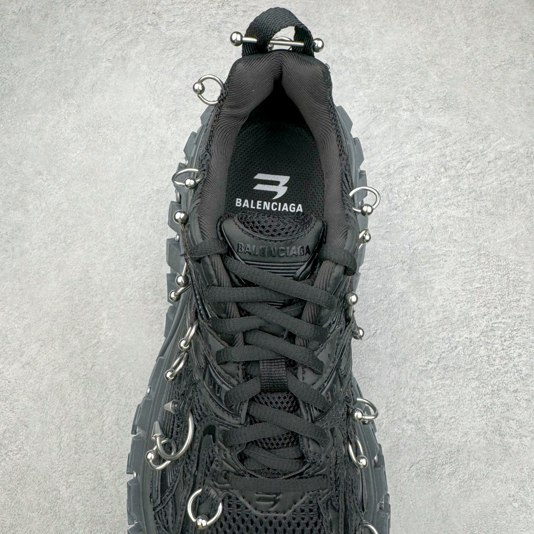  Balenciaga 巴黎世家 Defender 时尚 复古做旧 轮胎鞋 老爹鞋 波鞋 男鞋 女鞋 鞋面穿环 黑色 685613W2RAG1081