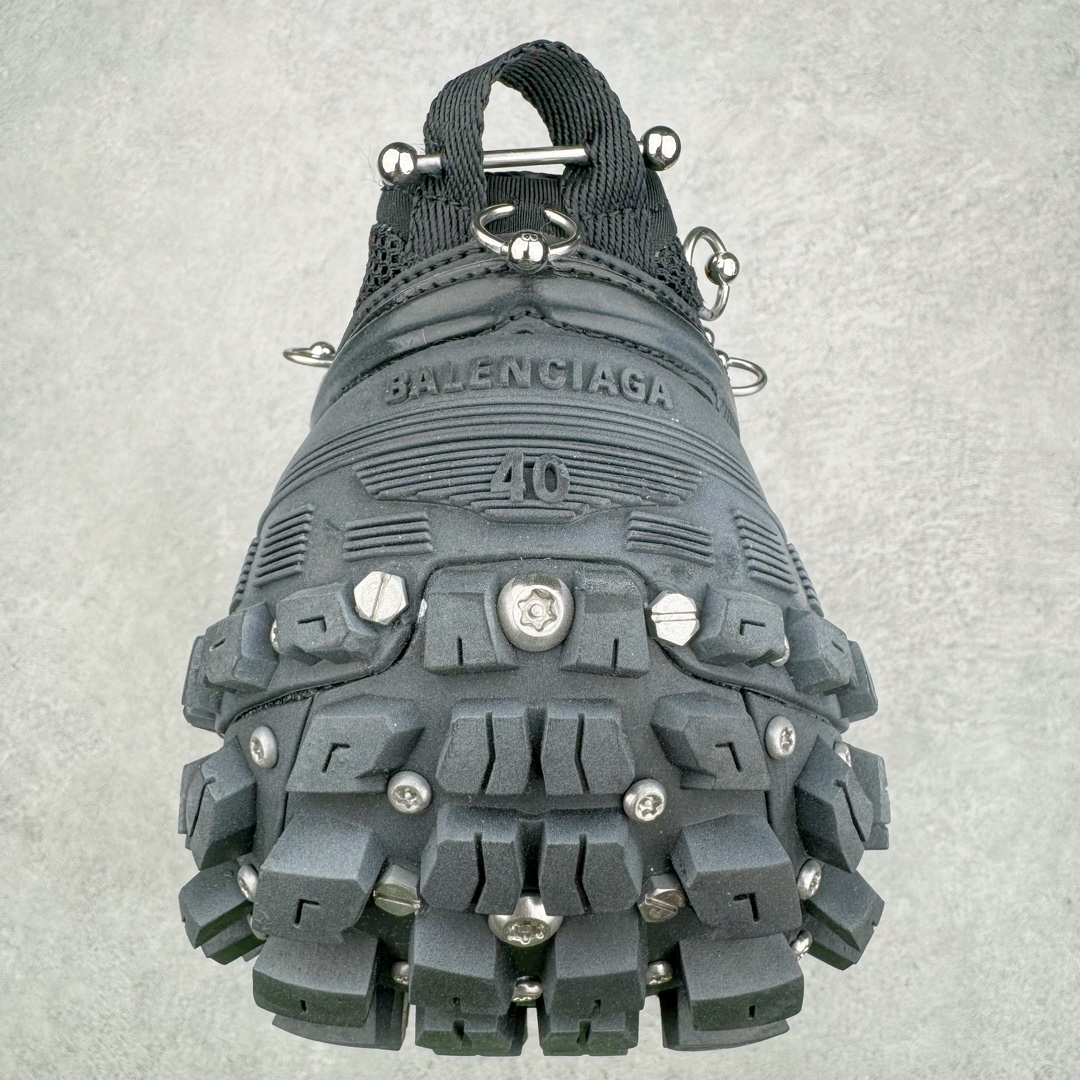  Balenciaga 巴黎世家 Defender 时尚 复古做旧 轮胎鞋 老爹鞋 波鞋 男鞋 女鞋 鞋面穿环 黑色 685613W2RAG1081