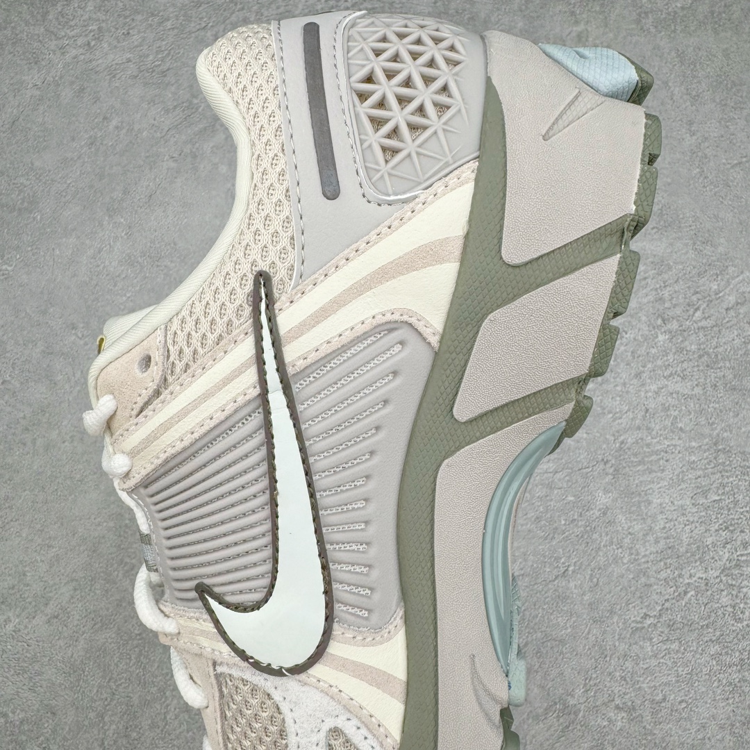  新版   Nike Air Zoom Vomero 5  前后气垫 低筒 防滑舒适 跑步鞋 运动鞋 男鞋 女鞋 波鞋 FZ3653-104